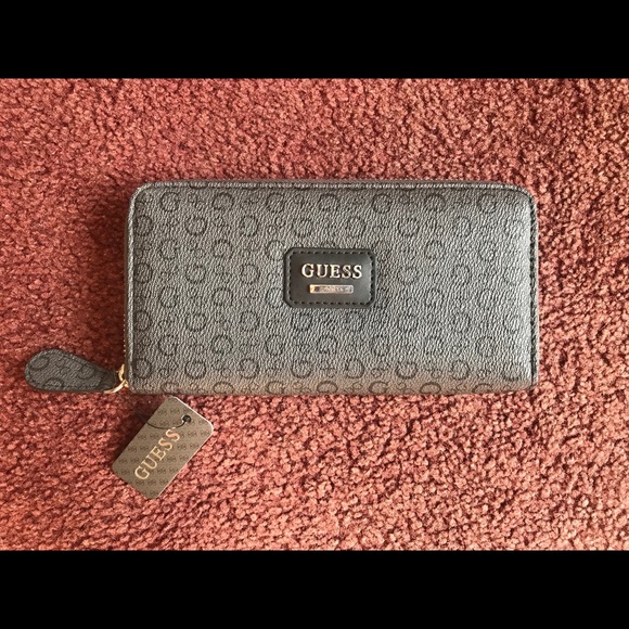 Guess wallet